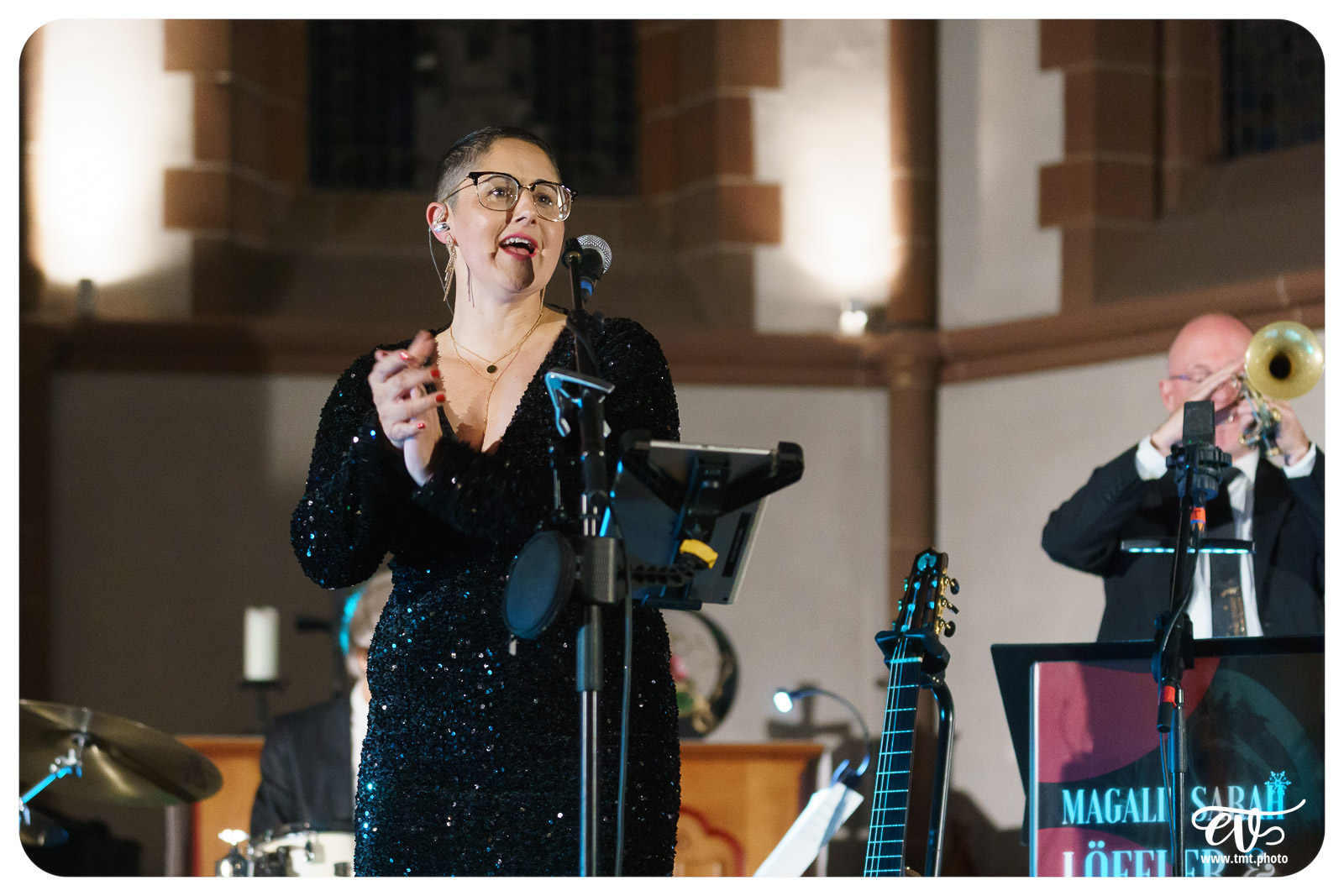 MAGALIE SARAH LÖFFLER AND THE BRASS 'N GROOVE BAND